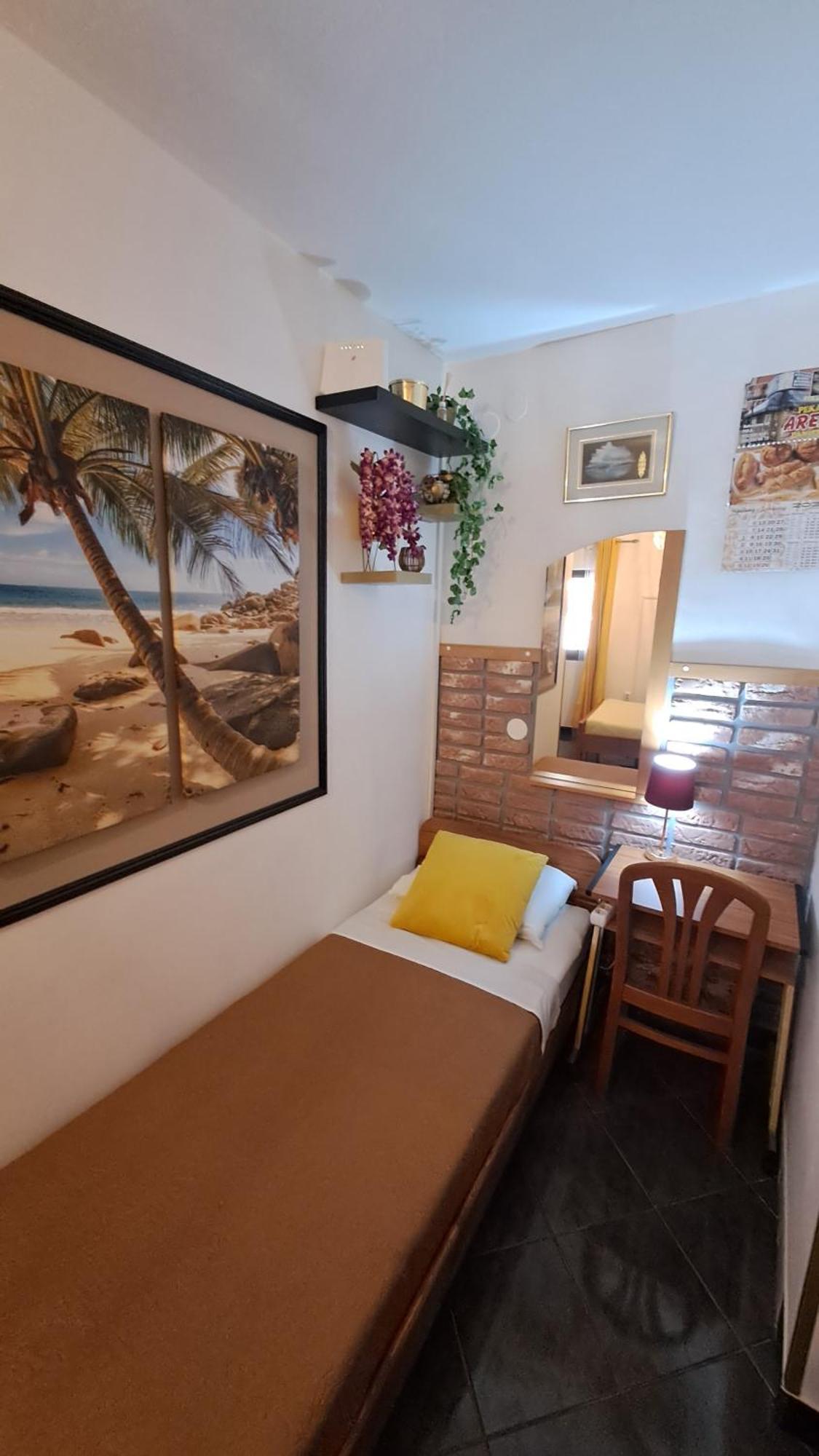 Red Gold Apartment 普拉 外观 照片